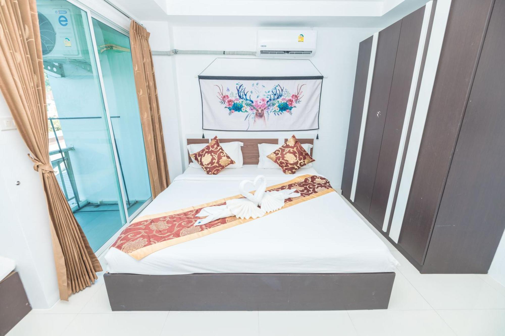 Happy 99 Guest House Patong Exterior photo