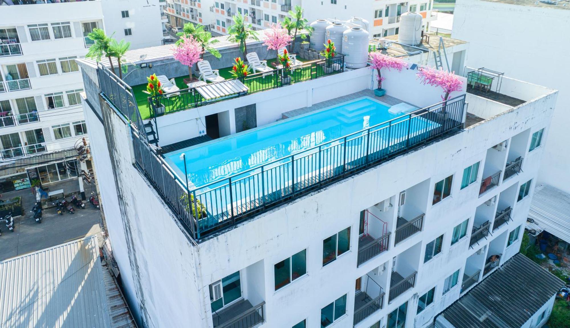 Happy 99 Guest House Patong Exterior photo