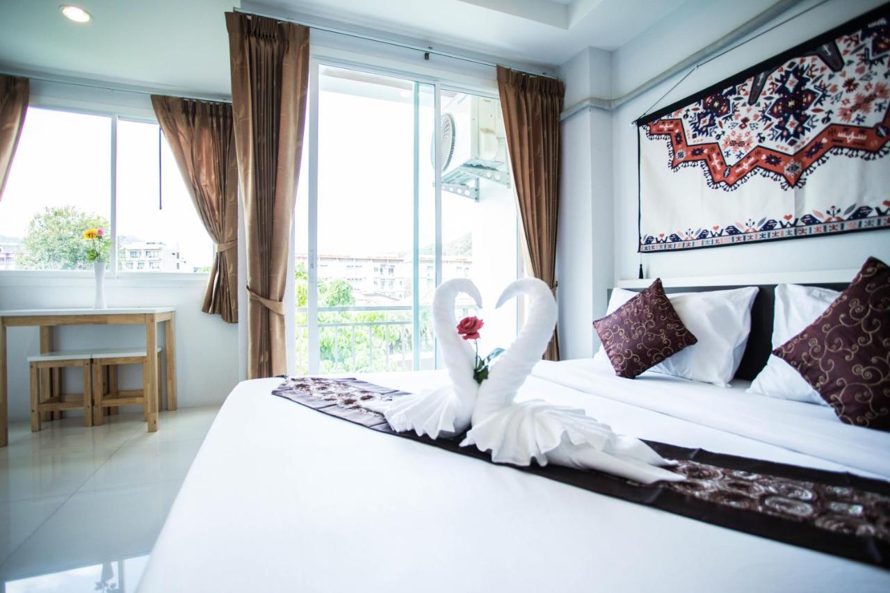 Happy 99 Guest House Patong Exterior photo