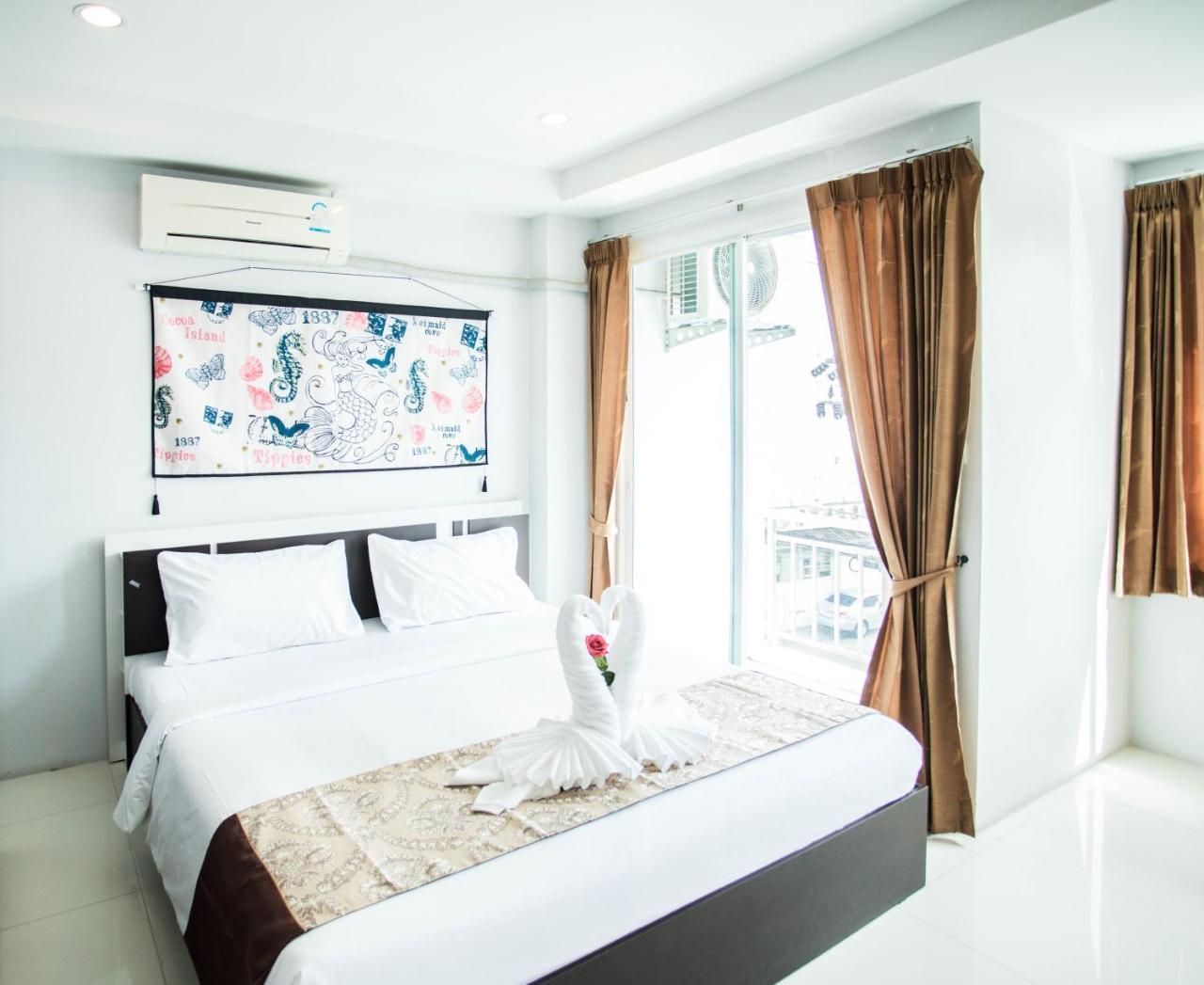 Happy 99 Guest House Patong Exterior photo